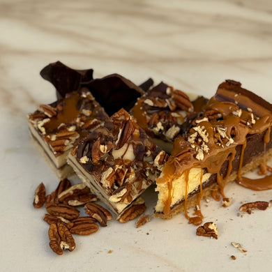 Caramel Pecan Cheesecake