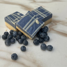 Blueberry Cheesecake: blU-Haul